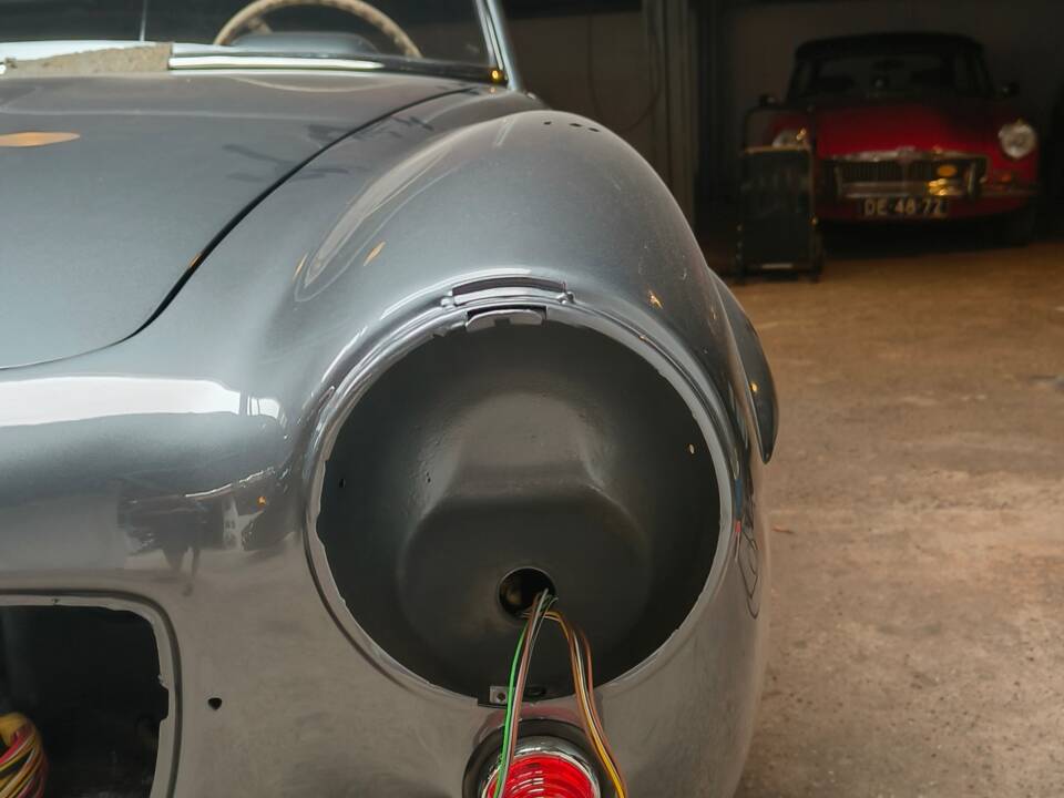 Image 16/66 de Mercedes-Benz 190 SL (1962)