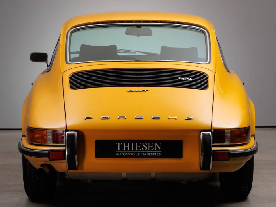 Image 8/37 of Porsche 911 2.4 T (1971)