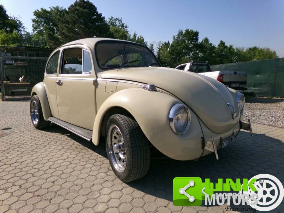 Image 3/10 of Volkswagen Escarabajo 1302 (1971)