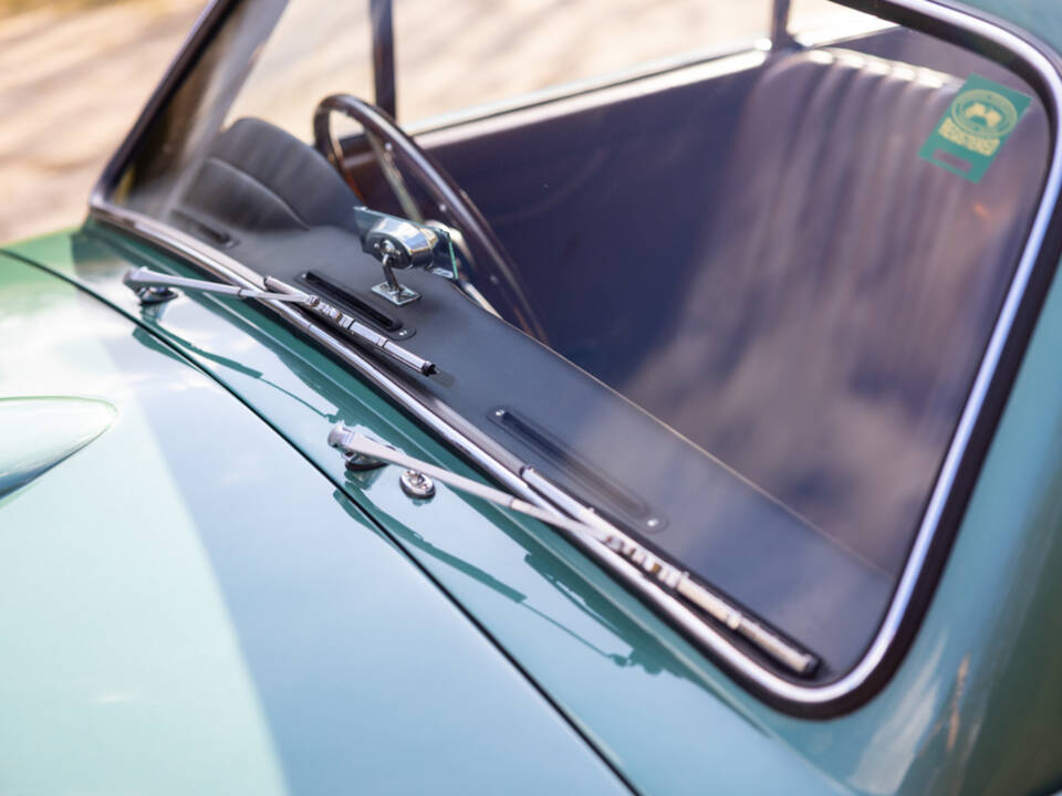 Image 39/50 of Aston Martin DB 2&#x2F;4 Mk III (1958)