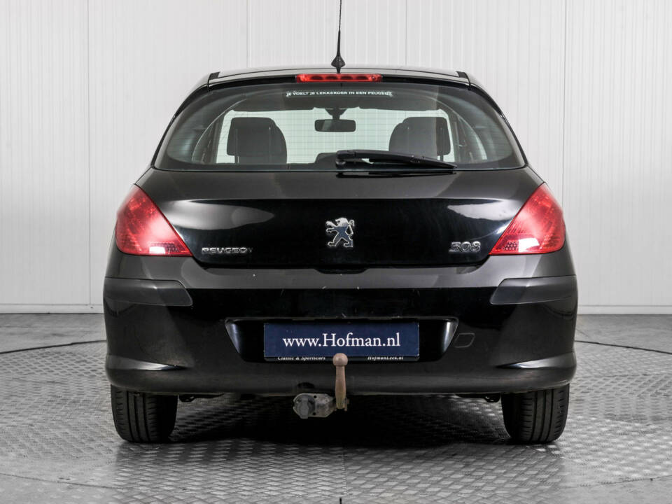 Bild 10/48 von Peugeot 308 1.6 VTi 120 Break (2008)
