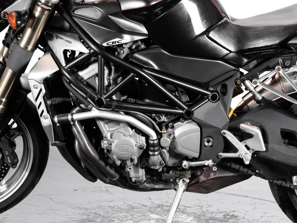 Image 7/32 of MV Agusta DUMMY (2005)