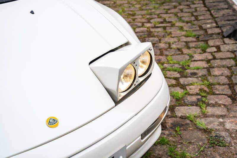 Bild 46/50 von Lotus Elan (1991)