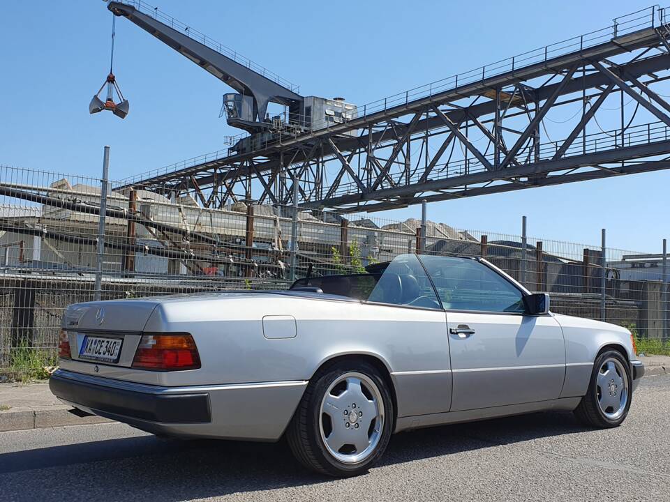Imagen 16/94 de Mercedes-Benz 300 CE-24 3.4 AMG (1992)