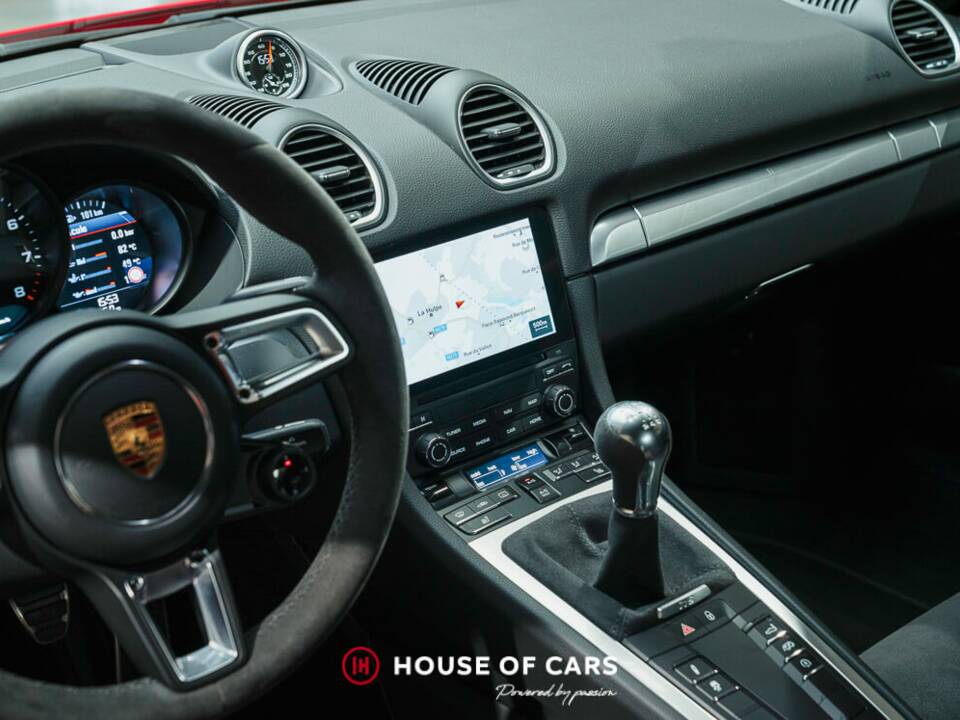 Image 18/23 of Porsche 718 Cayman GTS (2018)