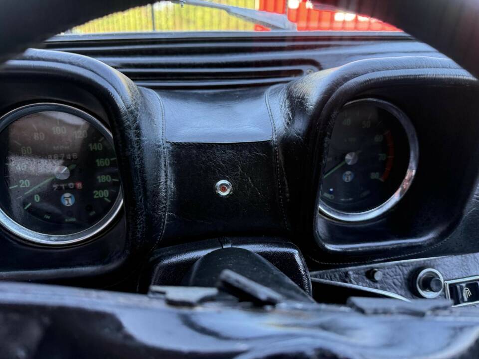 Bild 21/50 von De Tomaso Pantera (1972)