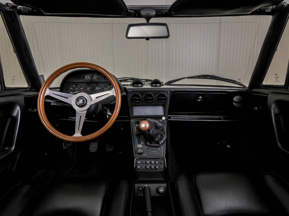 Bild 10/50 von Alfa Romeo 2.0 Spider (1986)