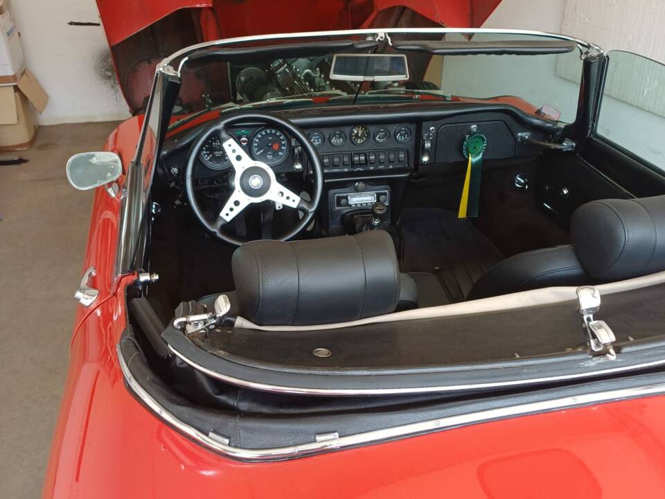 Bild 10/10 von Jaguar E-Type (1969)