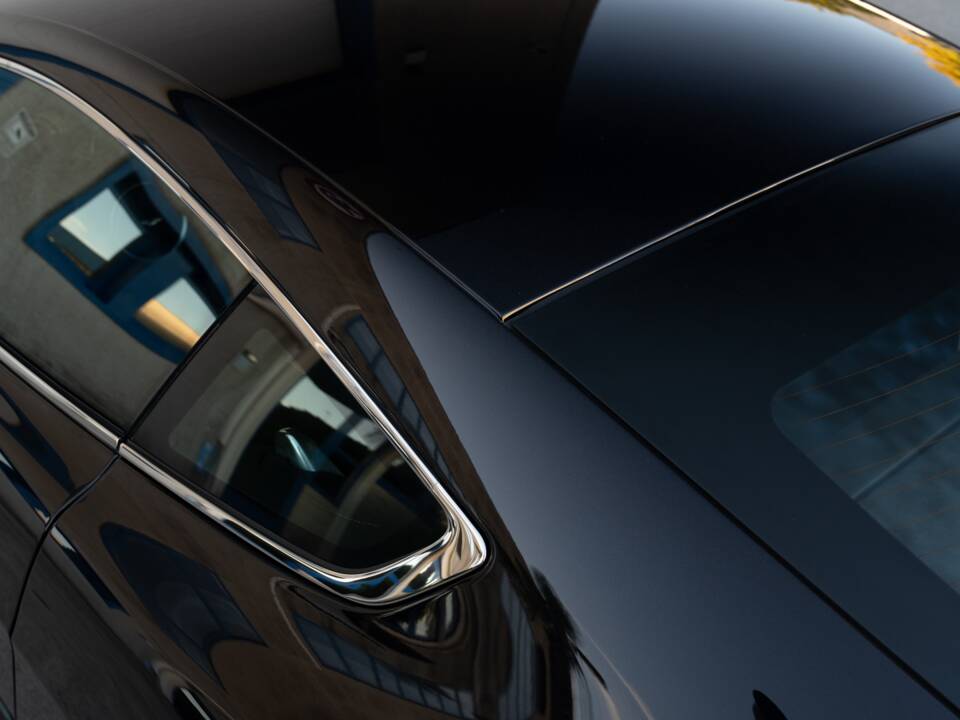 Image 29/83 de Aston Martin V12 Vantage (2009)