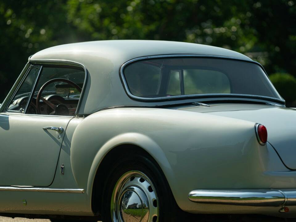 Image 40/50 of Lancia Aurelia B24 Convertible (1958)