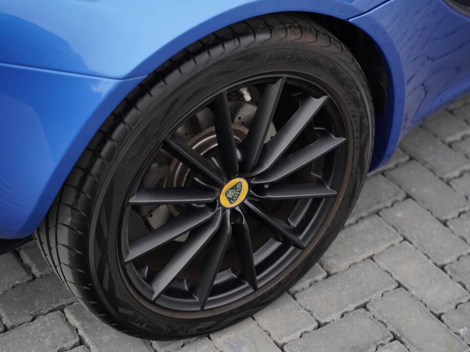 Image 44/50 of Lotus Elise Sport 220 (2019)