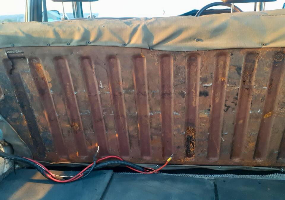 Image 49/61 of Toyota Land Cruiser FJ 62 (1989)