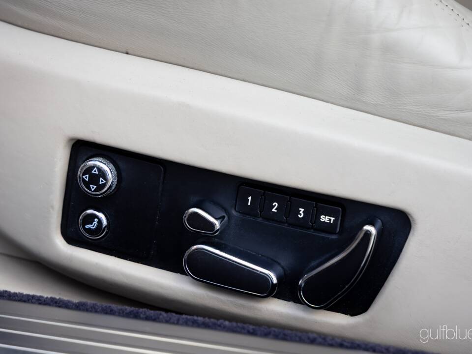 Image 29/75 of Bentley Continental GT (2004)