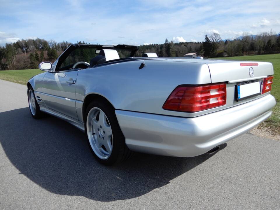 Image 4/25 of Mercedes-Benz SL 500 (2000)