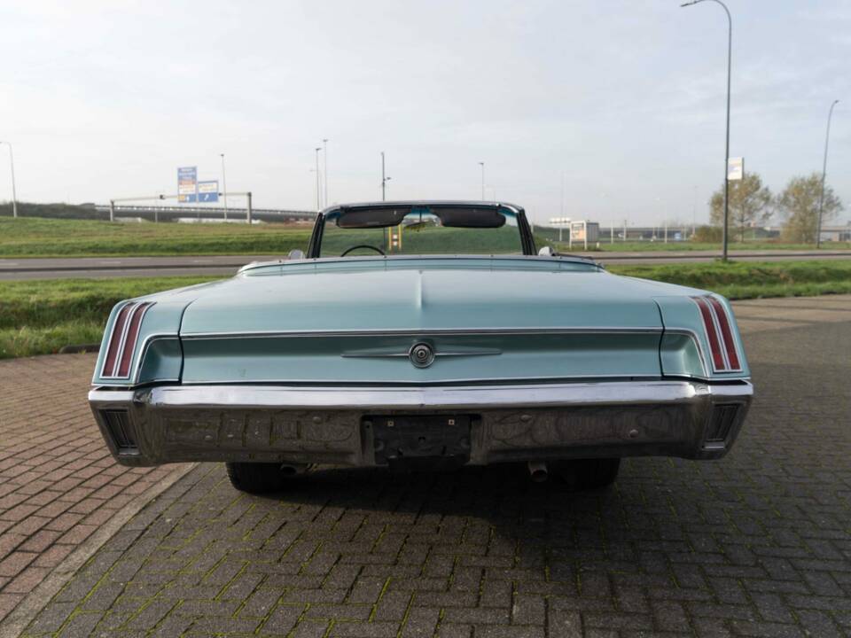 Bild 6/8 von Chrysler 300 (1967)