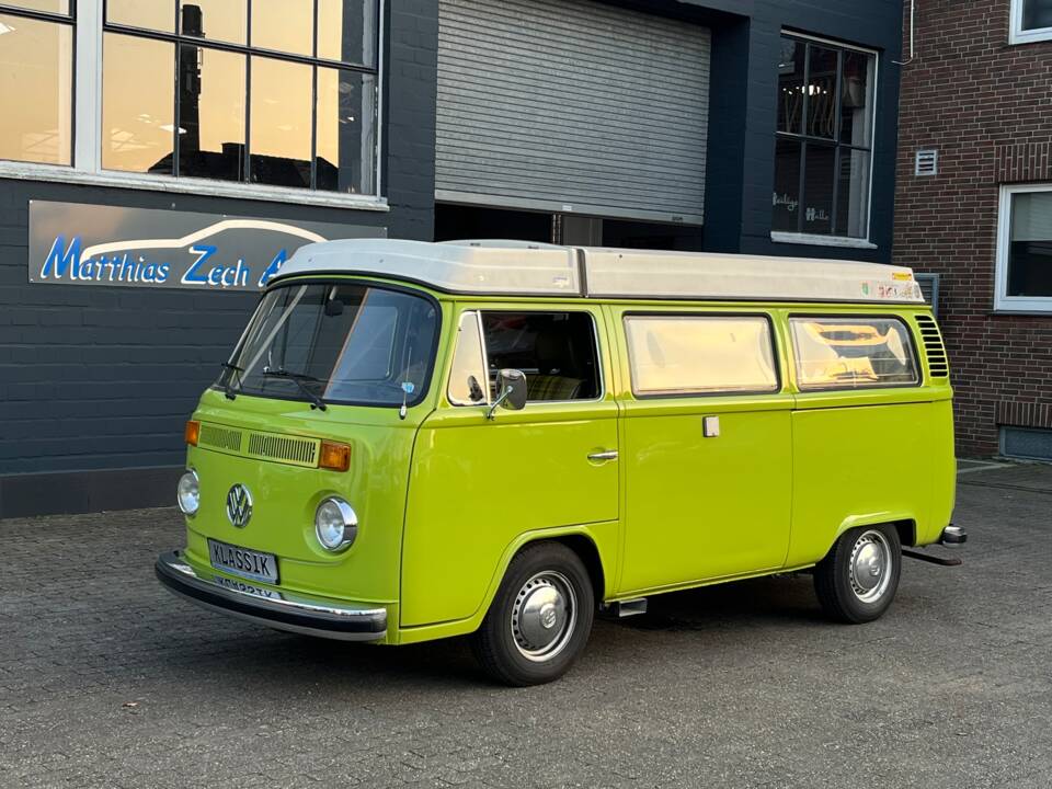 Image 2/57 of Volkswagen T2b Westfalia (1978)