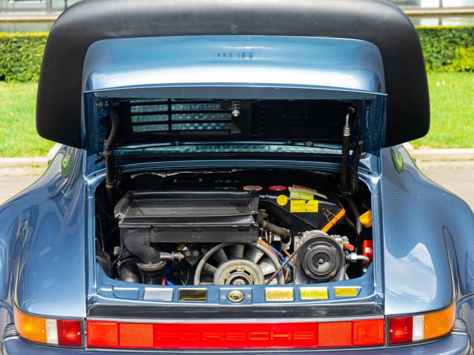 Afbeelding 25/33 van Porsche 911 Turbo 3.3 (1988)