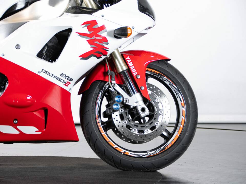 Bild 23/50 von Yamaha YZF 1000 R1 (1998)