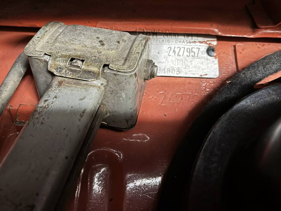 Image 17/28 of FIAT 500 L (1970)
