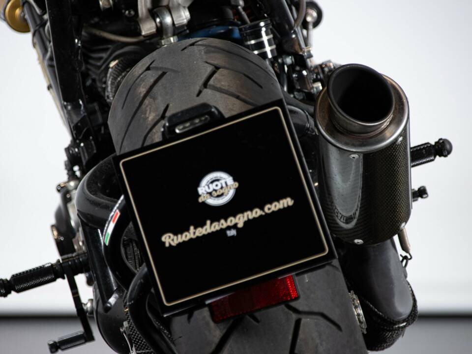 Immagine 13/50 di Ducati DUMMY (1998)