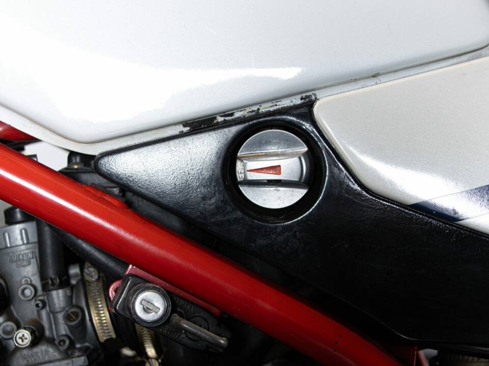 Image 50/50 of Yamaha RD 350 LC (1990)