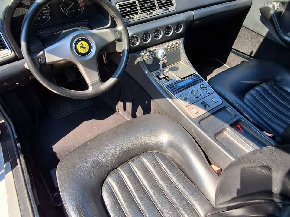 Image 17/38 of Ferrari 456 GT (1994)