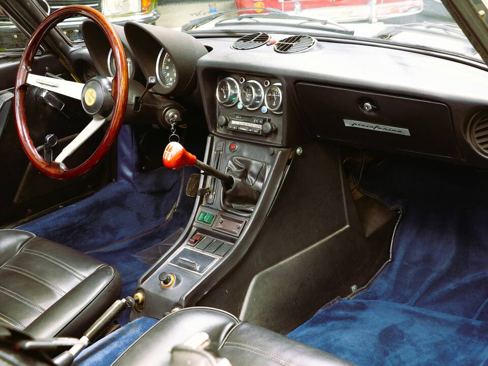 Image 17/25 of Alfa Romeo 2000 Spider Veloce (1982)