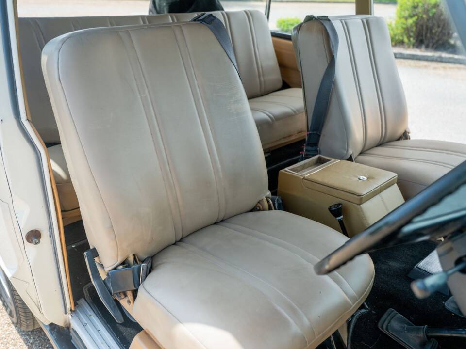 Image 16/48 de Land Rover Range Rover Classic 3.5 (1971)