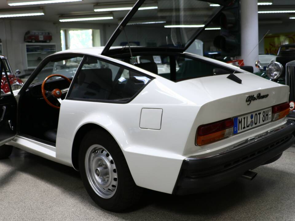 Image 22/31 of Alfa Romeo Junior Zagato GT 1600 (1973)