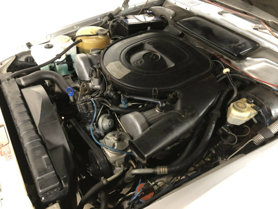Bild 24/26 von Mercedes-Benz 450 SLC 5,0 (1978)