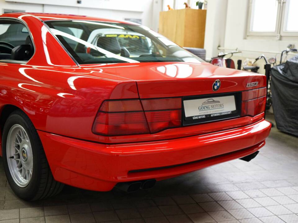 Immagine 13/50 di BMW 850i (1990)