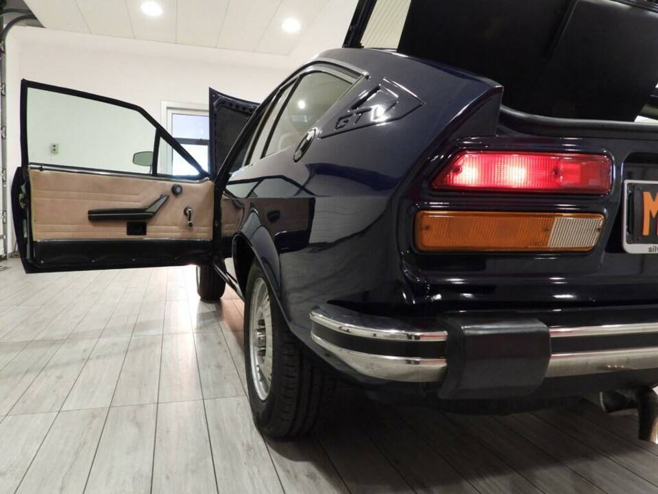 Bild 8/10 von Alfa Romeo Alfetta GTV 2000 (1978)