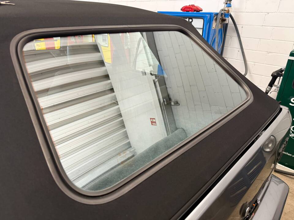 Image 14/19 of Volkswagen Golf I Cabrio GLi 1.8 (1989)