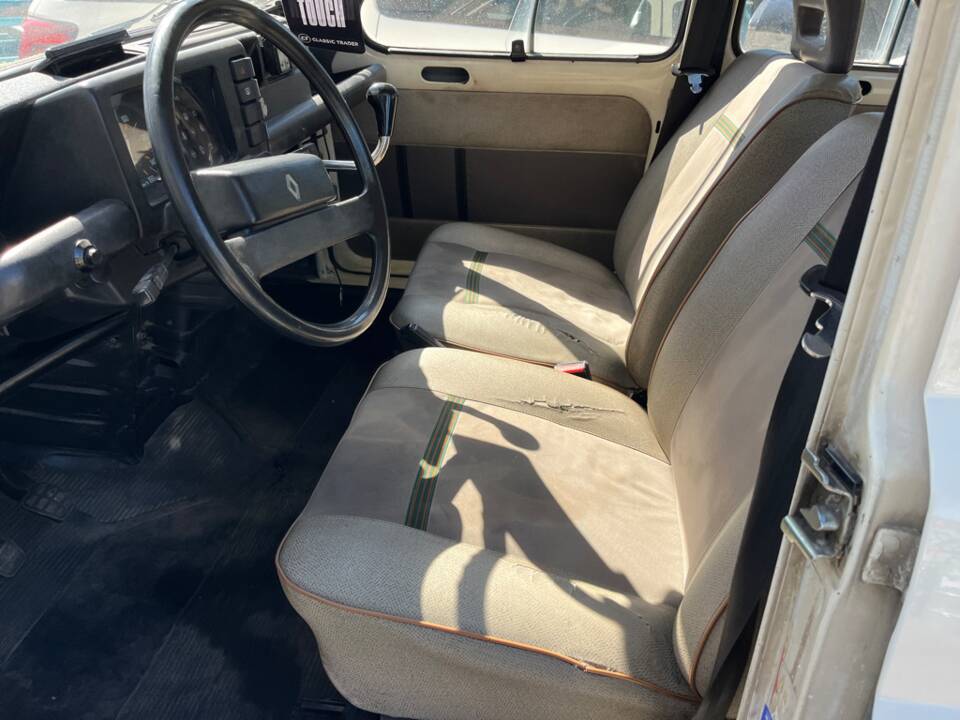 Immagine 15/54 di Renault R 4 TL (1987)