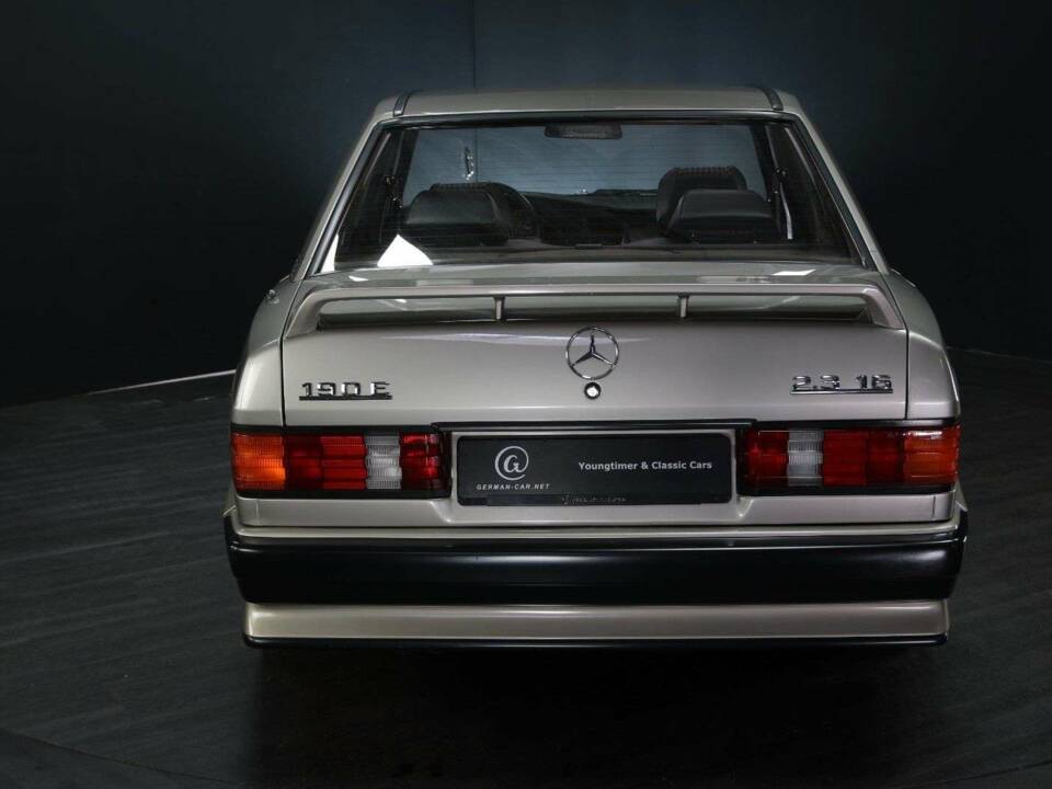 Image 4/30 of Mercedes-Benz 190 E 2.3-16 (1984)