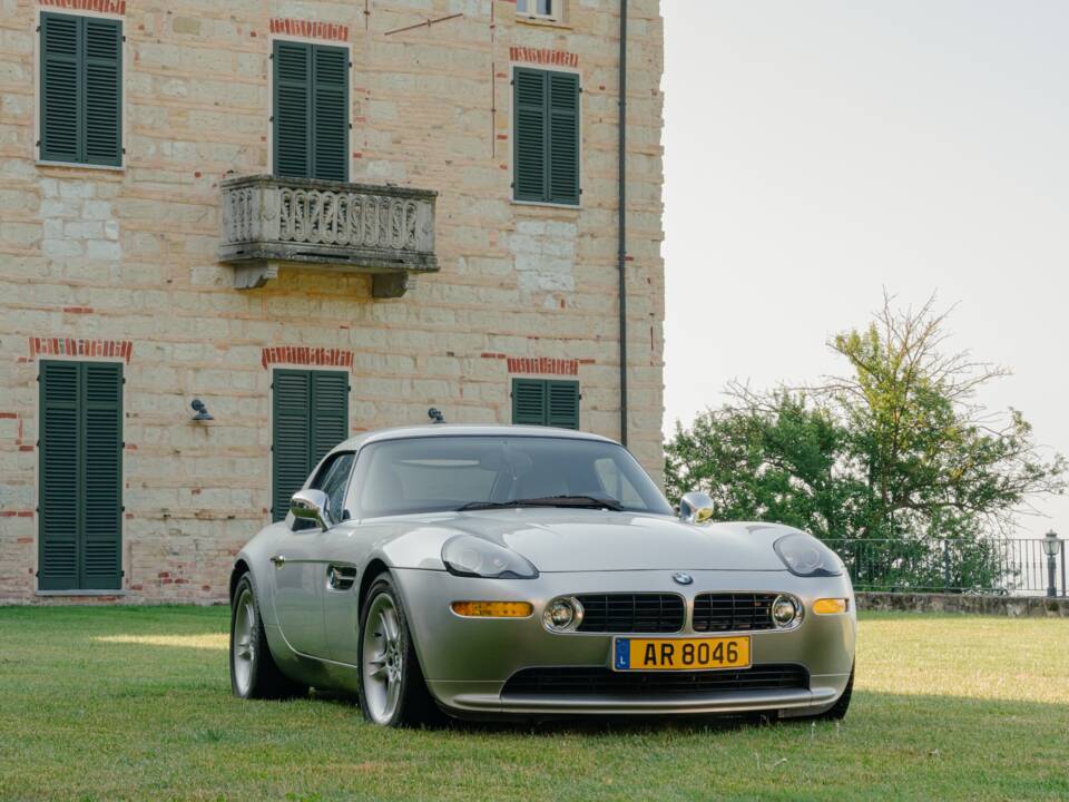 Image 18/185 of BMW Z8 (2001)