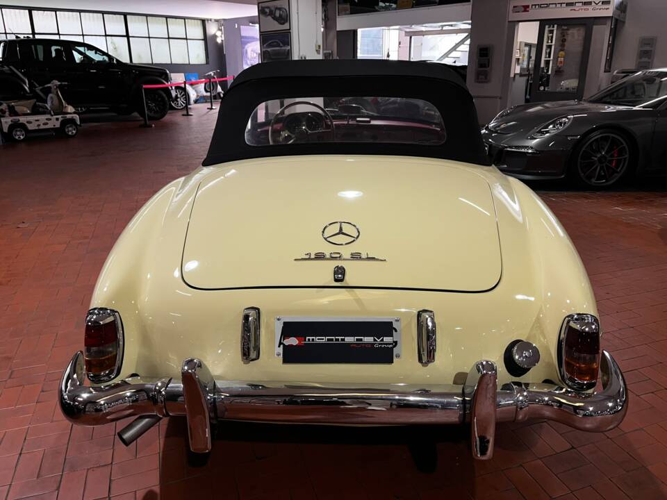 Image 5/58 of Mercedes-Benz 190 SL (1955)