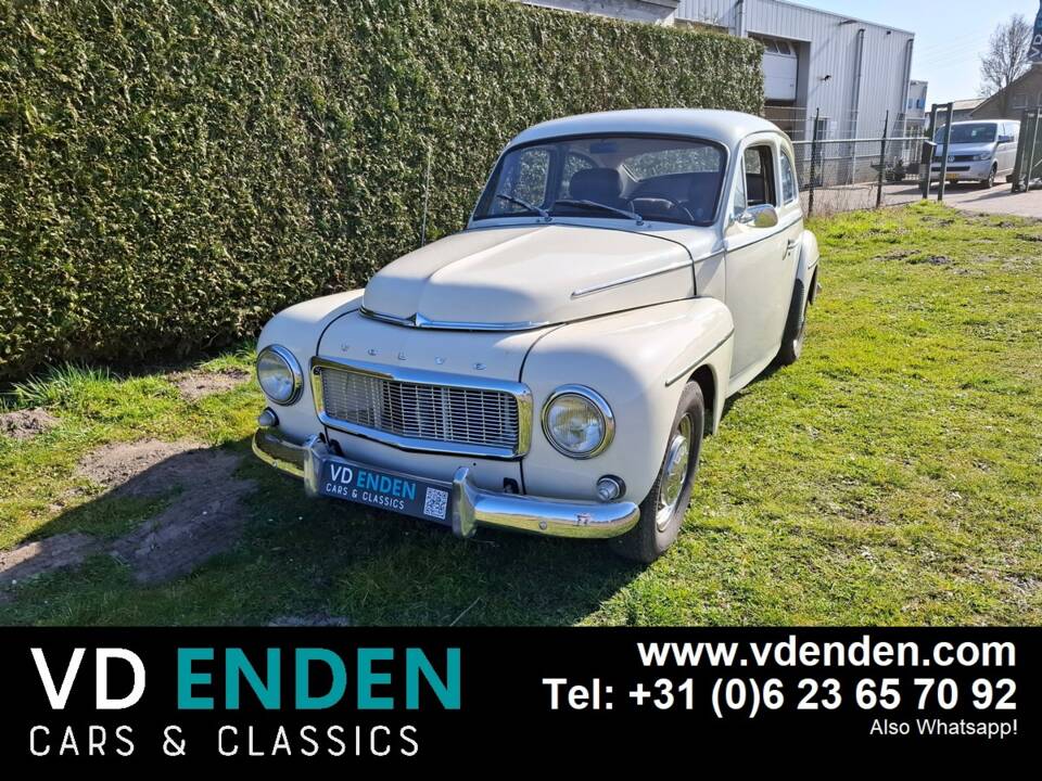 Image 13/41 of Volvo PV 544 Sport (1962)