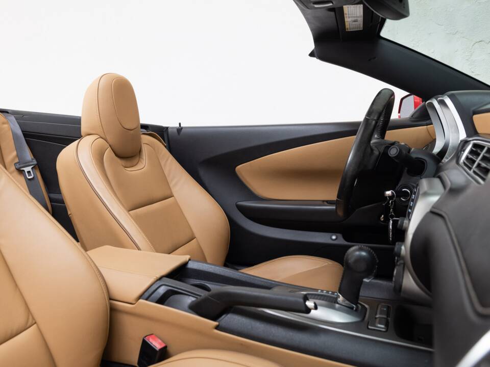 Bild 16/25 von Chevrolet Camaro 3.6L (2015)