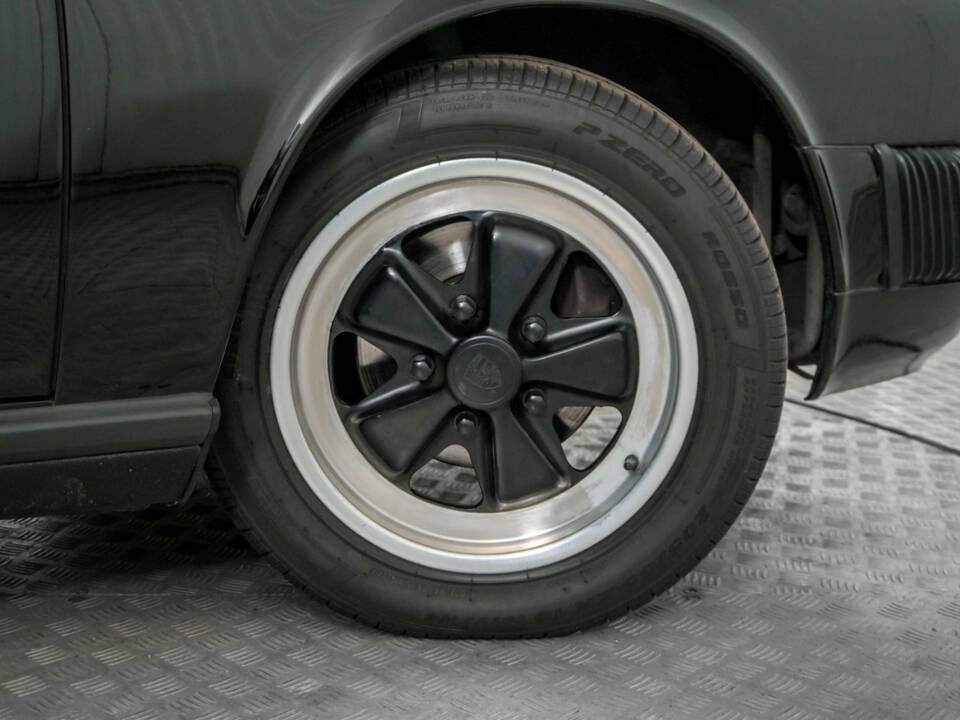 Bild 42/50 von Porsche 911 SC 3.0 (1982)