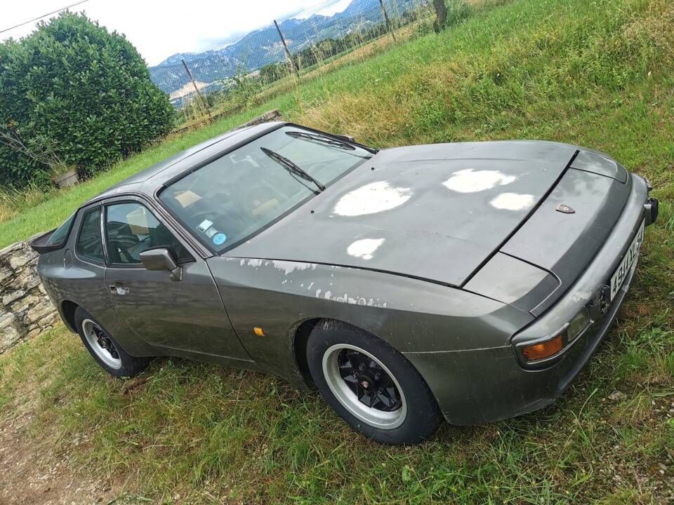 Immagine 2/23 di Porsche 944 (1983)