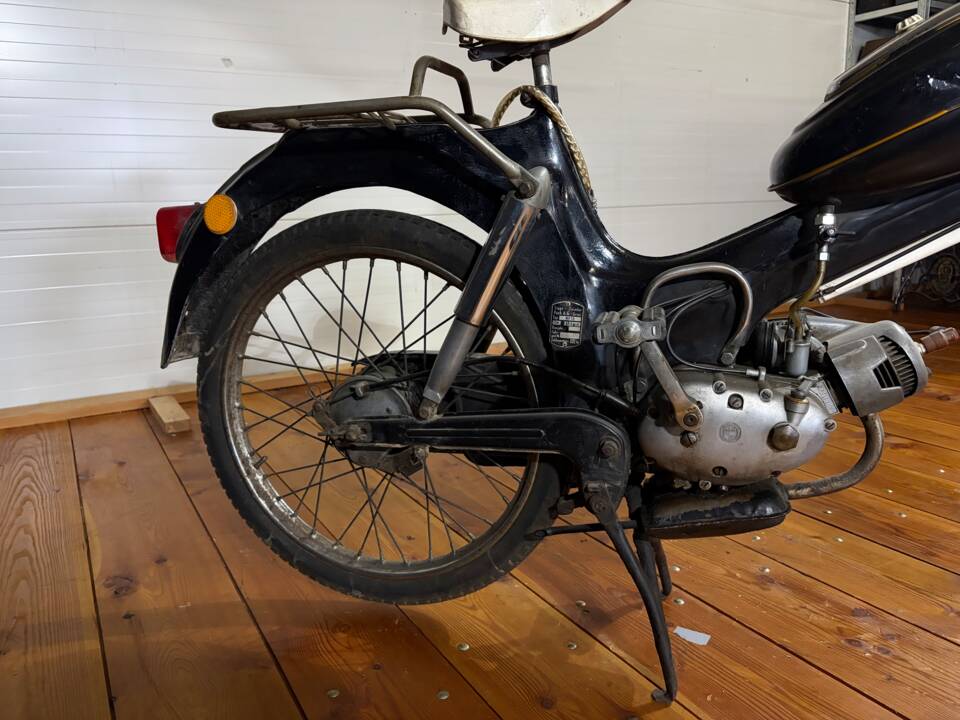 Image 15/20 de Puch MV50 (1972)