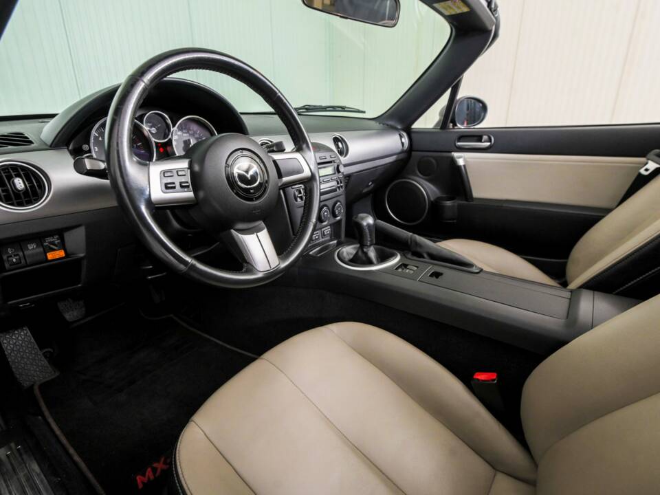 Bild 9/50 von Mazda MX-5 1.8 (2007)