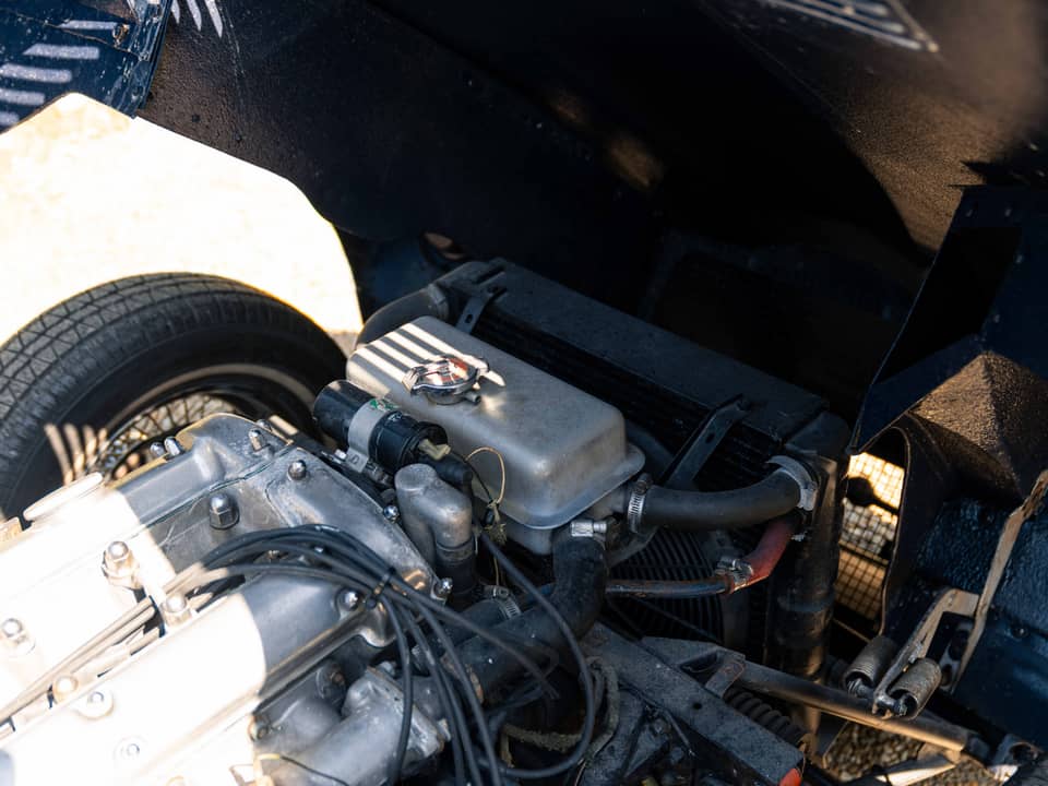 Image 40/86 de Jaguar E-Type (1967)