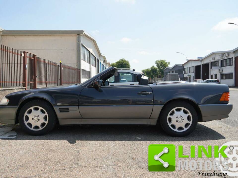 Image 7/10 of Mercedes-Benz SL 280 (1994)