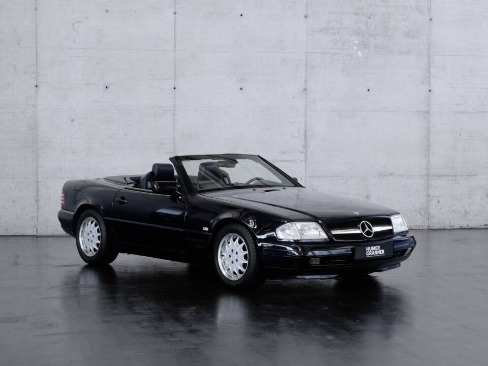 Image 8/46 of Mercedes-Benz SL 320 (1998)
