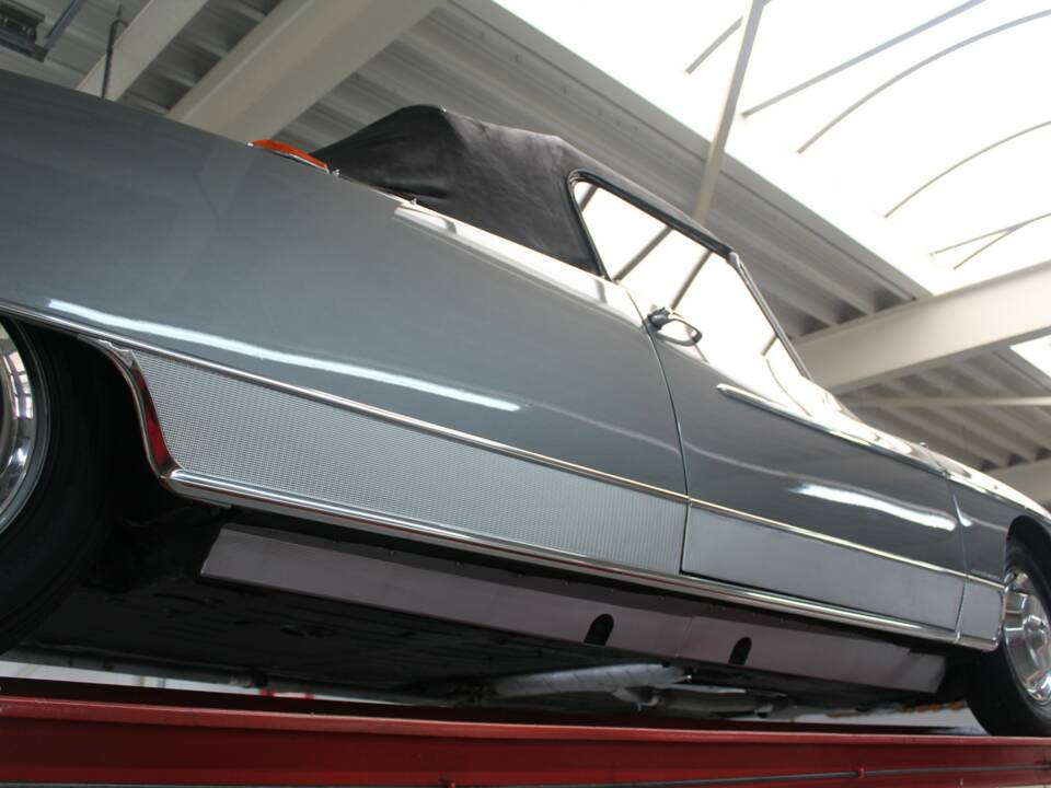 Image 14/50 of Citroën DS 21 Chapron (1963)