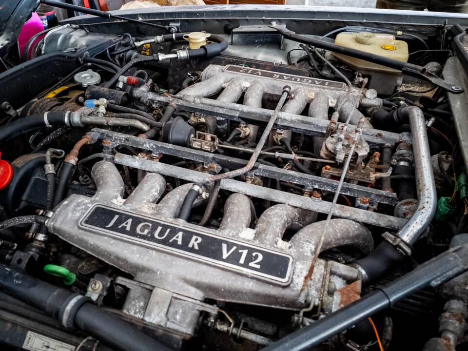 Image 31/34 of Jaguar XJS 5.3 V12 (1992)