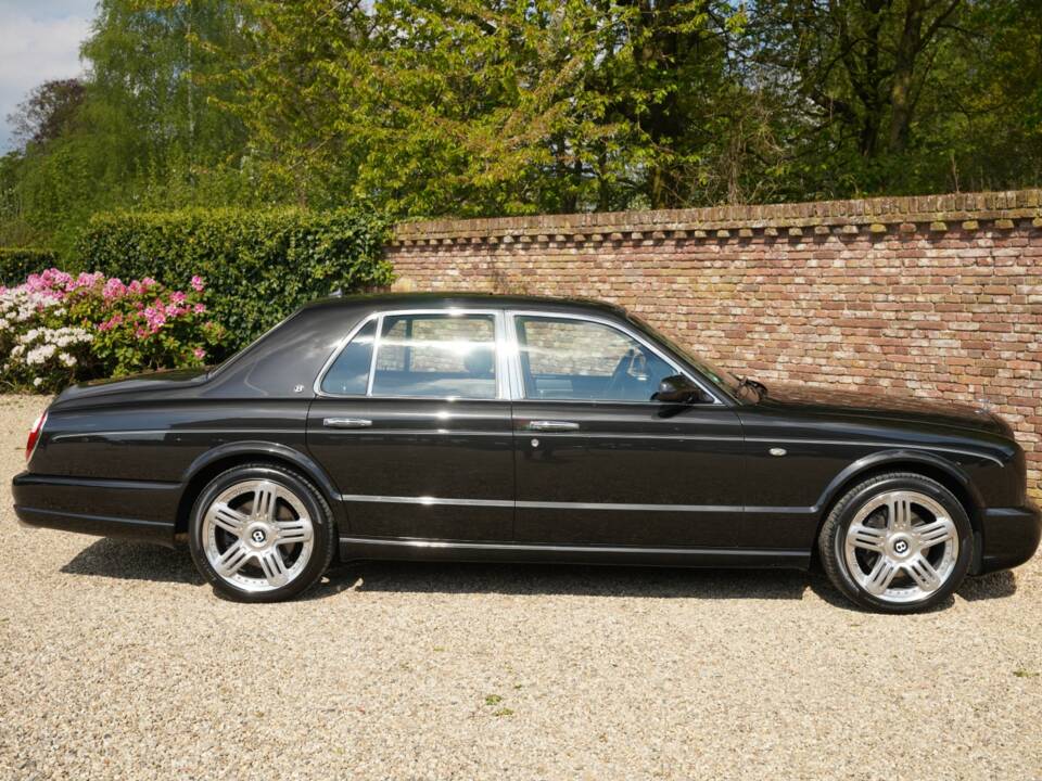 Image 26/50 of Bentley Arnage T (2007)