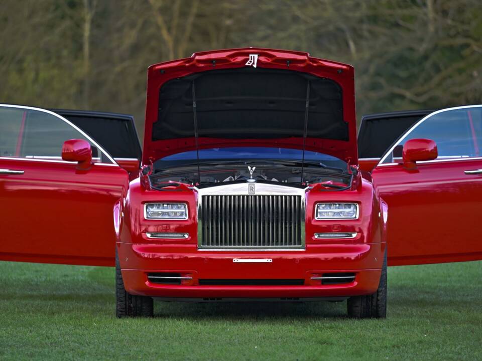 Image 20/50 of Rolls-Royce Phantom VII (2016)